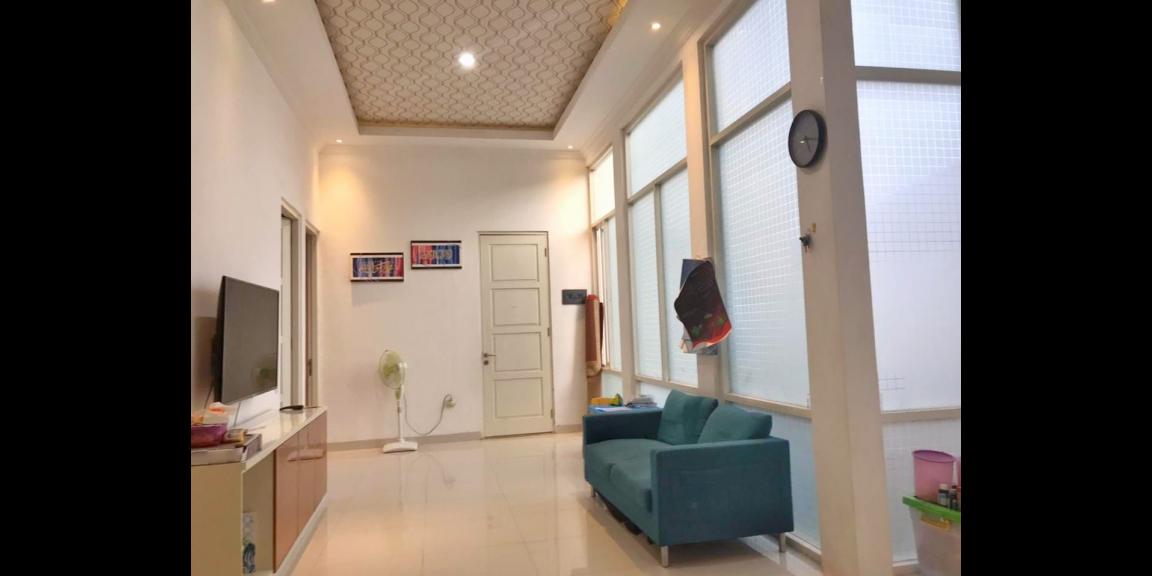 Rumah Mewah SHM di Mojoklanggru Kidul Kota Surabaya Rumah Mewah SHM di Mojoklanggru Kidul Kota Surabaya