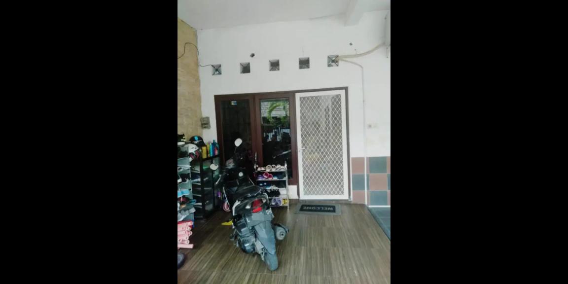 Jual Rumah Bagus SHM di Jalan Wiguna Timur Surabaya Jual Rumah Bagus SHM di Jalan Wiguna Timur Surabaya