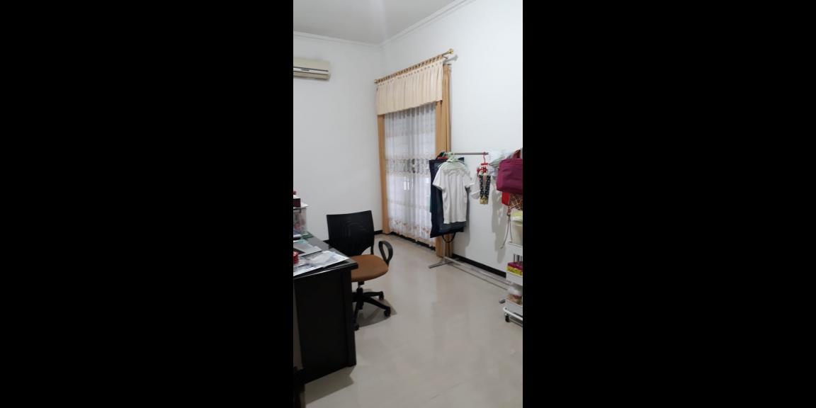 Rumah Bagus Siap Huni Kawasan Gayungsari Surabaya Rumah Bagus Siap Huni Kawasan Gayungsari Surabaya