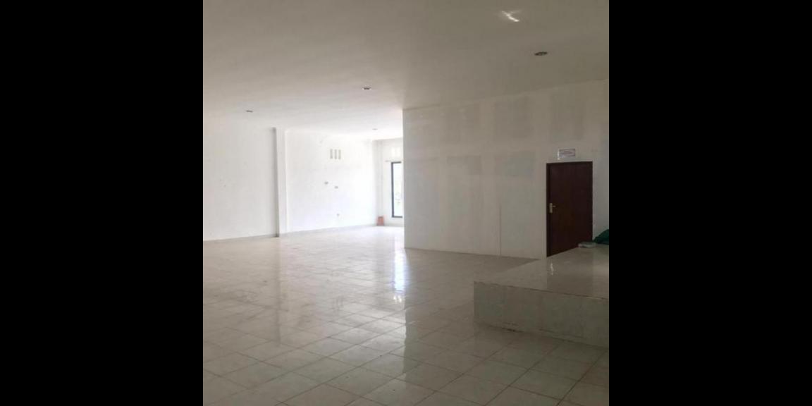 Ruko Kosong Strategis di Jalan RA Kartini Gianyar Ruko Kosong Strategis di Jalan RA Kartini Gianyar