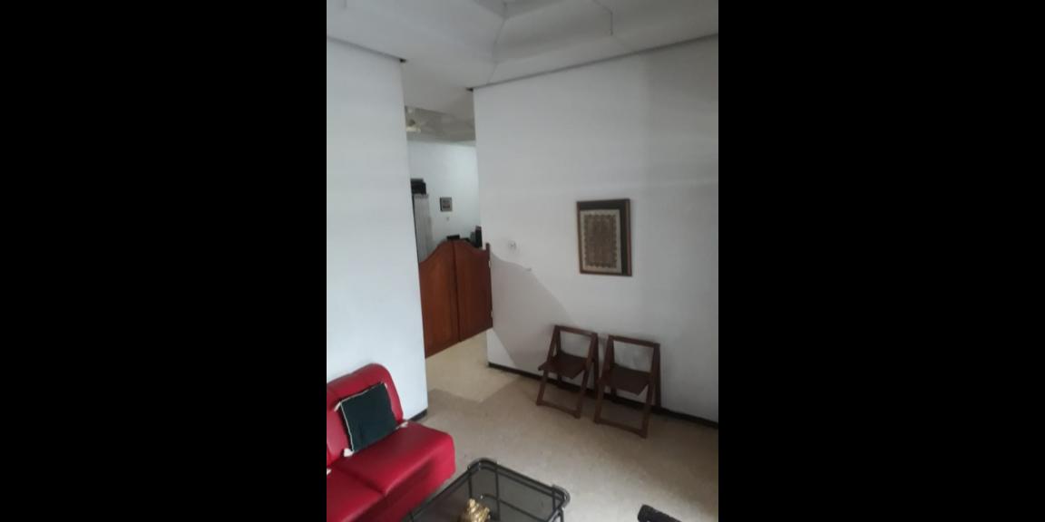 Rumah Luas Strategis di Jalan Margorejo Indah Surabaya Rumah Luas Strategis di Jalan Margorejo Indah Surabaya