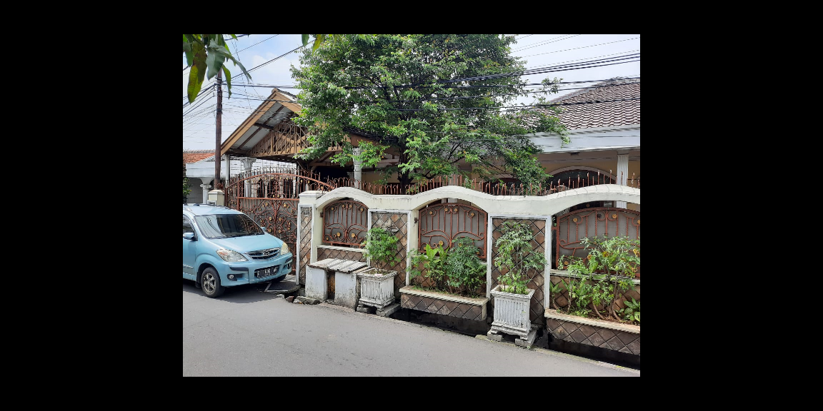 JUAL RUMAH BAGUS STRATEGIS PINGGIR JALAN DI UTAN KAYU MATRAMAN JUAL RUMAH BAGUS STRATEGIS PINGGIR JALAN DI UTAN KAYU MATRAMAN