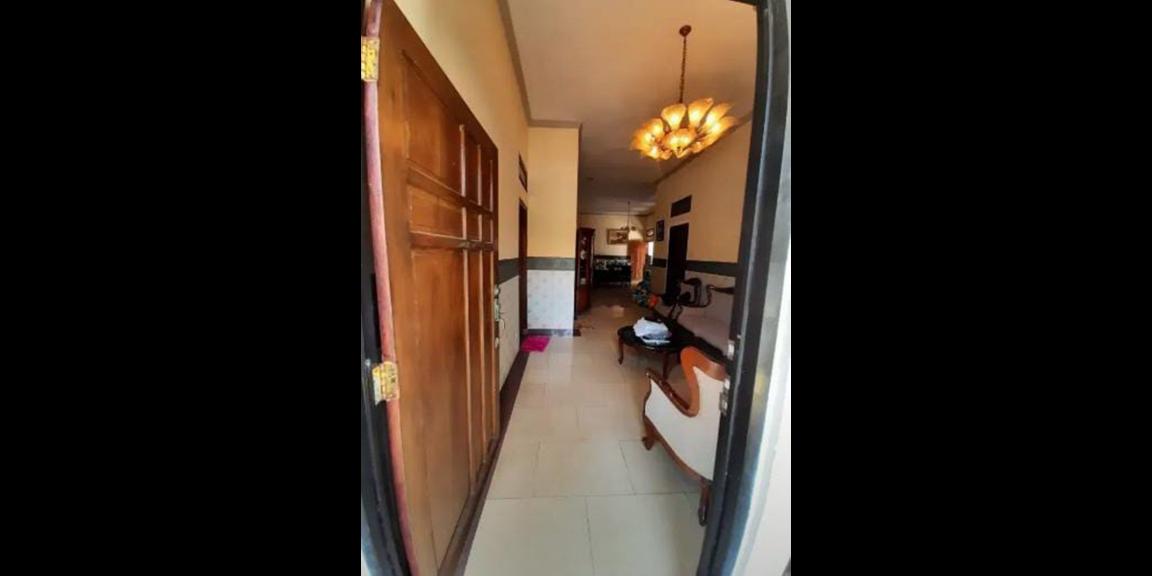 Rumah Pojok SHM di Rungkut Asri Utara Daerah Kali Rungkut Rumah Pojok SHM di Rungkut Asri Utara Daerah Kali Rungkut