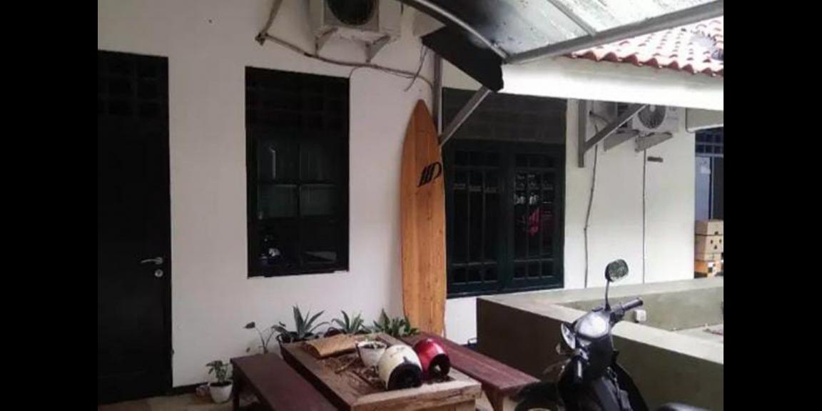 Rumah Luas SHM di Perumahan Taman Gayungsari Timur Rumah Luas SHM di Perumahan Taman Gayungsari Timur