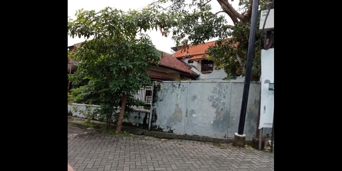 Rumah Pojok Luas di Semolowaru Tengah Shm Surabaya Rumah Pojok Luas di Semolowaru Tengah Shm Surabaya