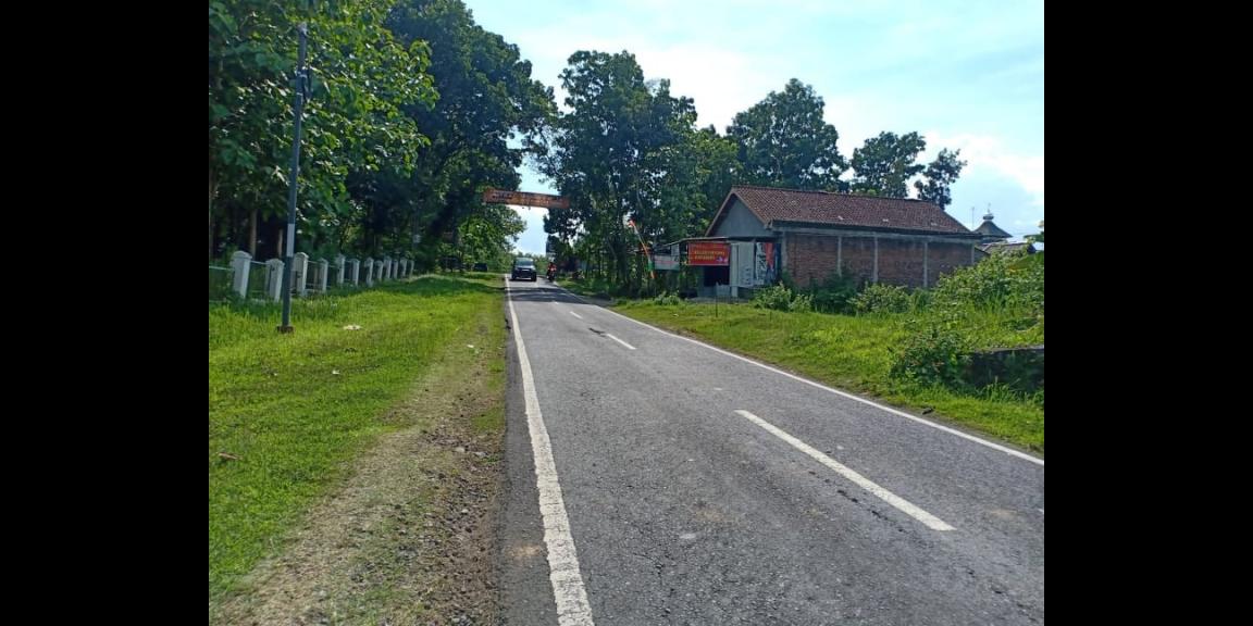 Tanah Strategis Buka Usaha Tepi Jl. Raya Kerjo Karanganyar Tanah Strategis Buka Usaha Tepi Jl. Raya Kerjo Karanganyar