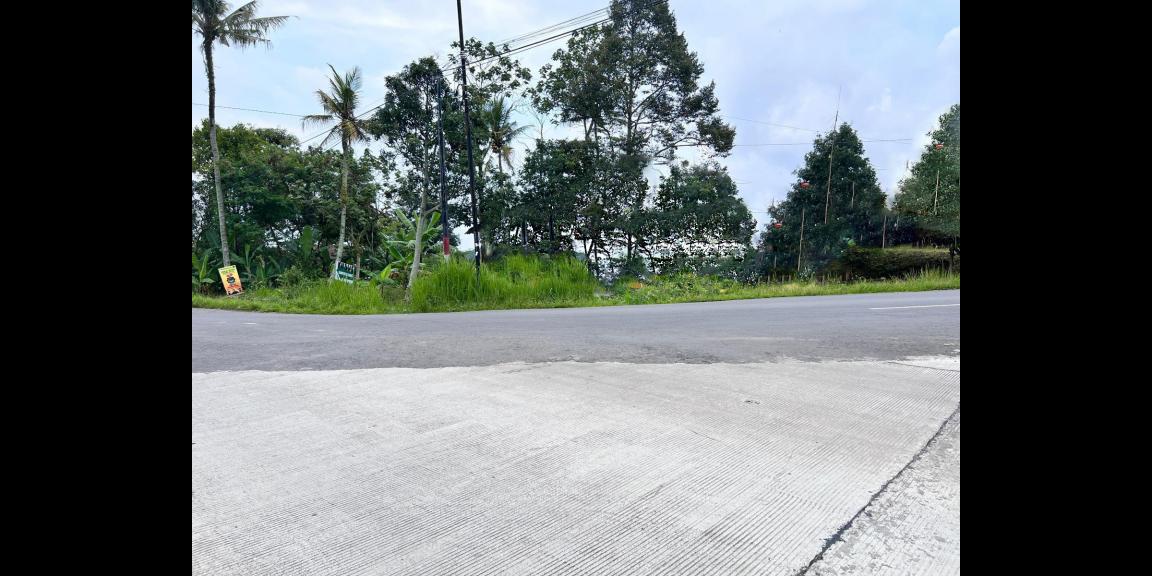 Tanah Strategis Tepi Jalan Raya Kemuning Karanganyar Tanah Strategis Tepi Jalan Raya Kemuning Karanganyar