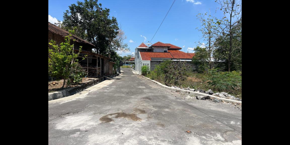 Tanah Datar Strategis 995m² Karanganyar Kota Tanah Datar Strategis 995m² Karanganyar Kota