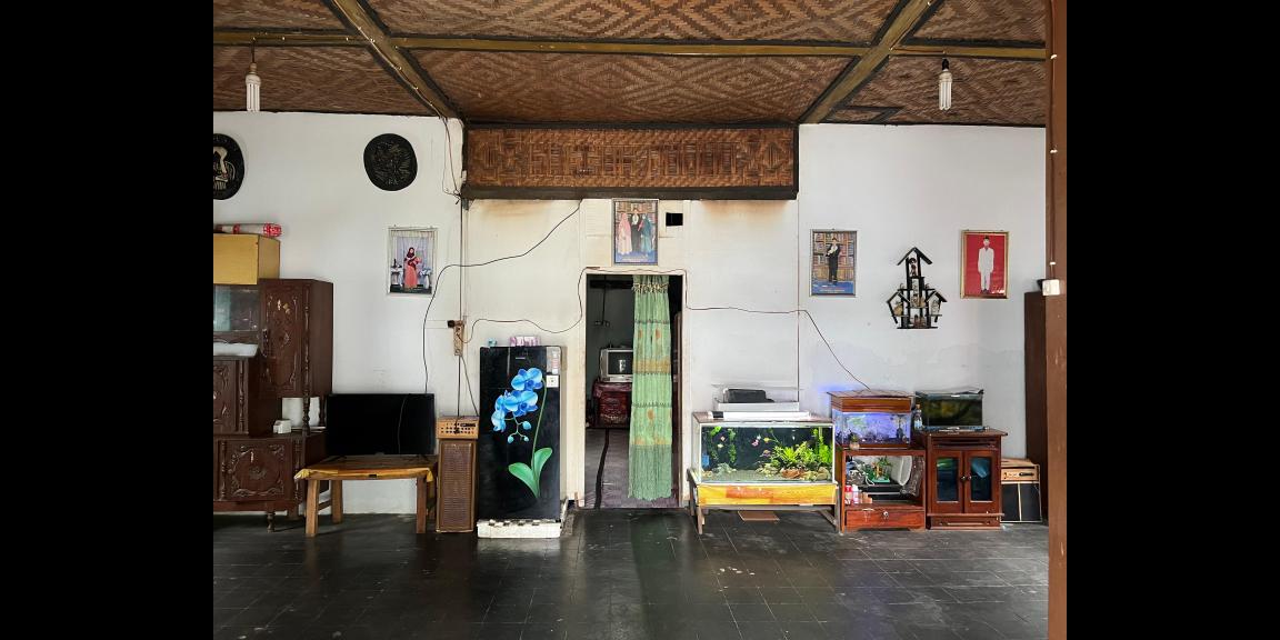 Rumah Klasik Siap Huni 174m² Dekat Pasar Kedawung, Sragen  Rumah Klasik Siap Huni 174m² Dekat Pasar Kedawung, Sragen