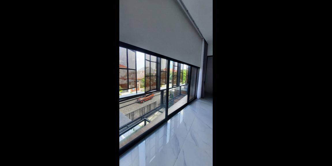 TURUN HARGA!!! Rumah Mewah Baru Gress Siap Huni Lokasi Manyar Kertoardi Sukolilo Surabaya TURUN HARGA!!! Rumah Mewah Baru Gress Siap Huni Lokasi Manyar Kertoardi Sukolilo Surabaya