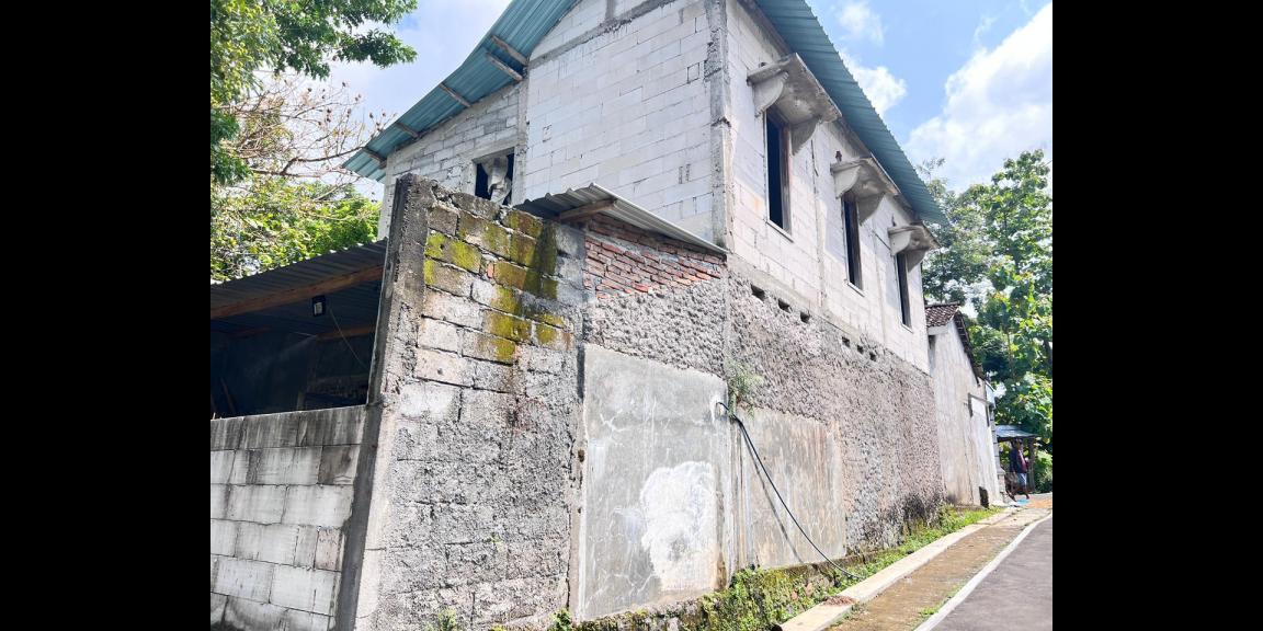 Rumah 2 Lantai Siap Huni 575m Mojogedang, Karanganyar  Rumah 2 Lantai Siap Huni 575m Mojogedang, Karanganyar