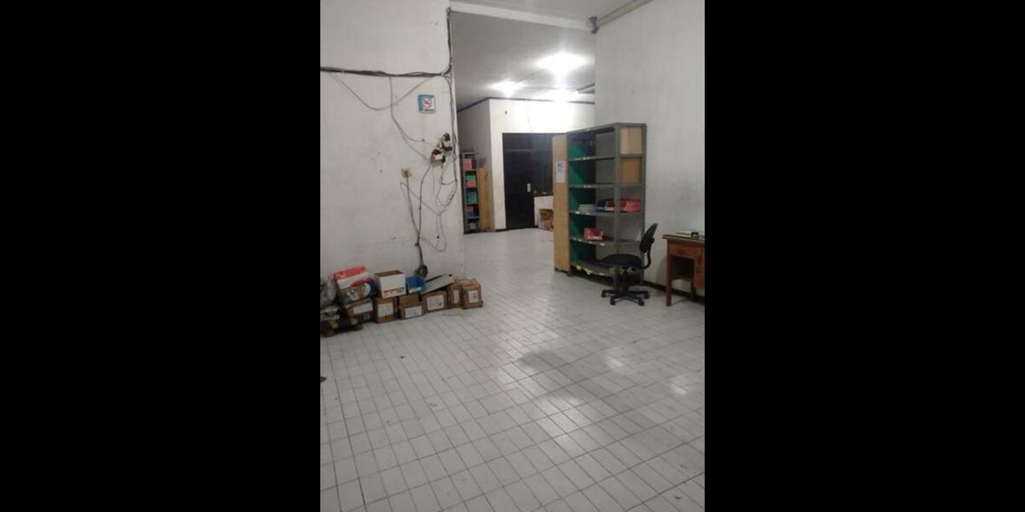 Rumah 2 Lantai di Tenggilis Tengah Daerah Kendangsari Surabaya Rumah 2 Lantai di Tenggilis Tengah Daerah Kendangsari Surabaya