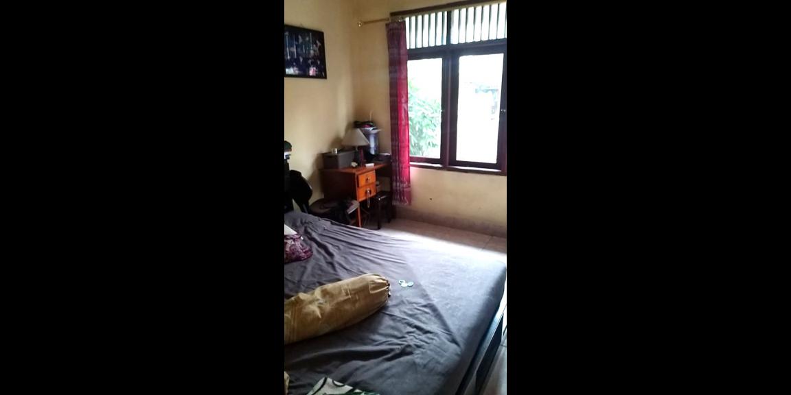 RUMAH HITUNG TANAH LUAS 350 M2 DI SAYAP JL. KH. ABD. SYAFEI DEKAT STASIUN TEBET JAKARTA SELATAN RUMAH HITUNG TANAH LUAS 350 M2 DI SAYAP JL. KH. ABD. SYAFEI DEKAT STASIUN TEBET JAKARTA SELATAN