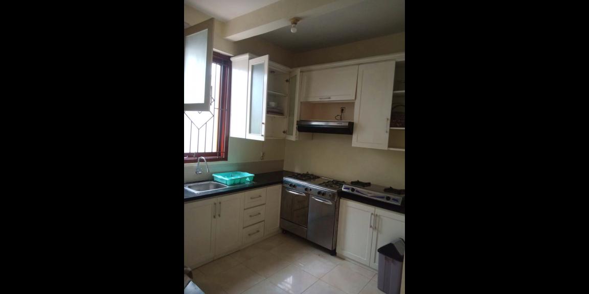 RUMAH FULL FURNISH VIEW KOTA BANDUNG DENGAN SWIMMING POOL DI RESORT DAGO PAKAR RUMAH FULL FURNISH VIEW KOTA BANDUNG DENGAN SWIMMING POOL DI RESORT DAGO PAKAR