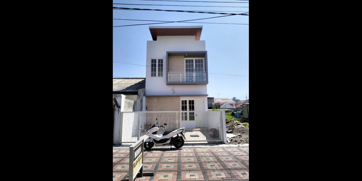 Free Biaya2 Rumah Minimalis Modern Baru Gress Lokasi Wiguna Rungkut Surabaya Free Biaya2 Rumah Minimalis Modern Baru Gress Lokasi Wiguna Rungkut Surabaya