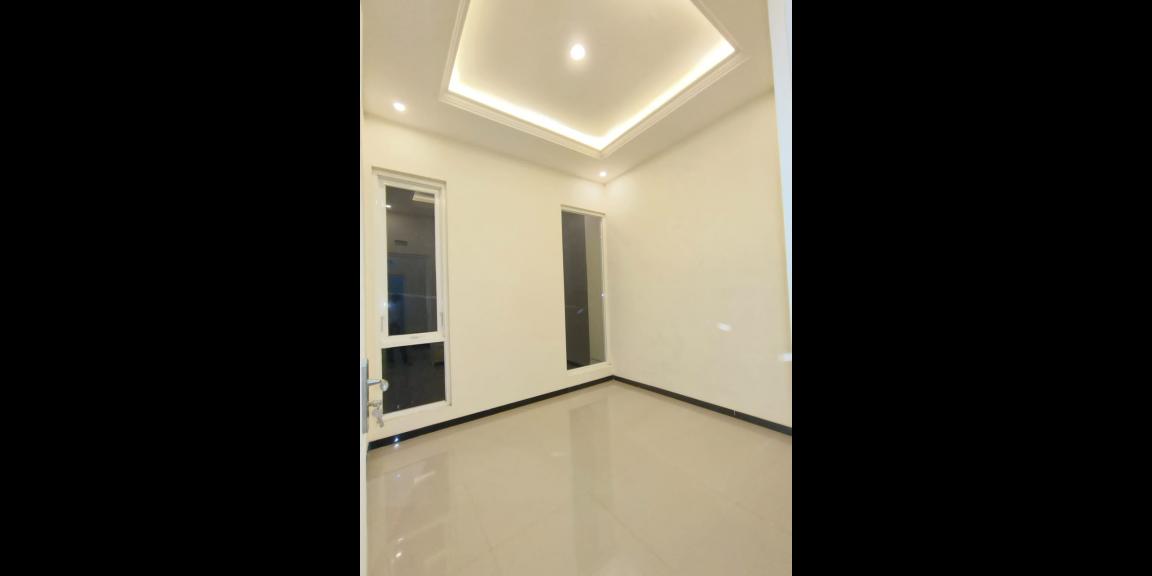 Villa Baru Private Pool Semi Furnished Di Kota Wisata Batu Lokasi Oro Oro Ombo, Batu, Jawa Timur Villa Baru Private Pool Semi Furnished Di Kota Wisata Batu Lokasi Oro Oro Ombo, Batu, Jawa Timur