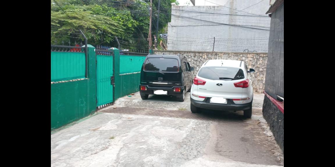 Investasi Untung! Properti Komersial Luas di Jatinegara – Kantor & Kos-Kosan Investasi Untung! Properti Komersial Luas di Jatinegara – Kantor & Kos-Kosan