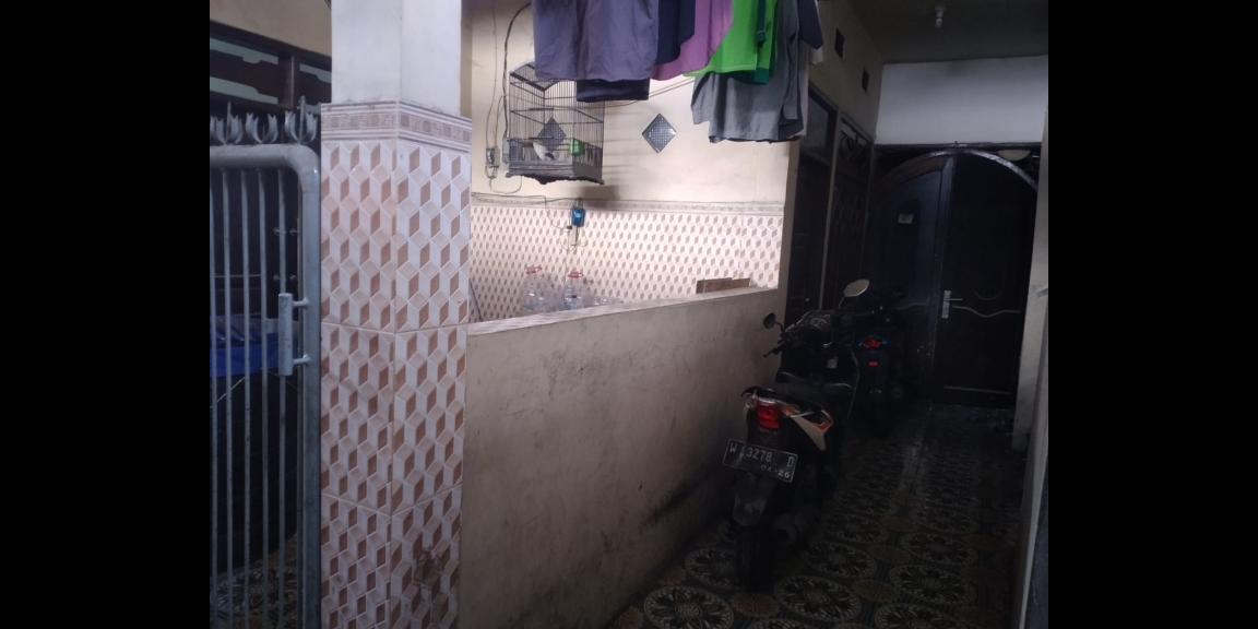 DIJUAL RUMAH KOST 19 KAMAR, 2 RUMAH INDUK DAN TOKO NOL RAYA SAMBIKEREP SURABAYA BARAT DIJUAL RUMAH KOST 19 KAMAR, 2 RUMAH INDUK DAN TOKO NOL RAYA SAMBIKEREP SURABAYA BARAT