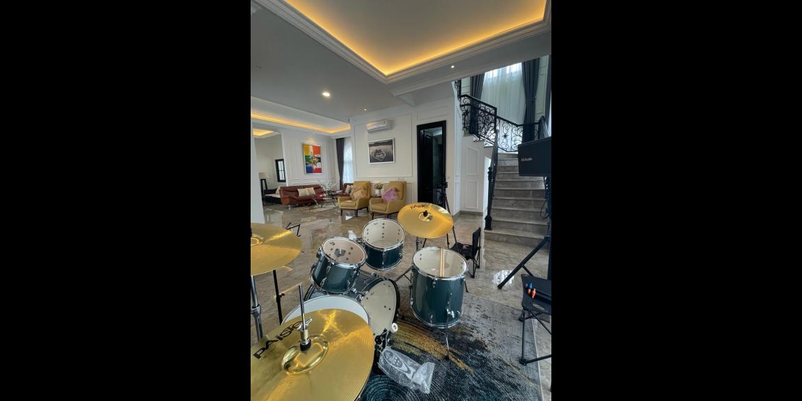 Rumah Mewah di Bintaro Sektor 7 Berhadiah CCTV EZVIZ Rumah Mewah di Bintaro Sektor 7 Berhadiah CCTV EZVIZ