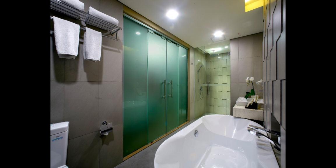 Jual Hotel Bintang 4 Dekat Bandara Ngurah Rai Kuta Badung Jual Hotel Bintang 4 Dekat Bandara Ngurah Rai Kuta Badung