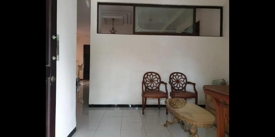 Jual Rumah Mewah Siap Huni di Medokan Asri Tengah Surabaya Jual Rumah Mewah Siap Huni di Medokan Asri Tengah Surabaya