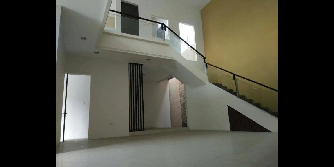 Jual Rumah Baru Gress Nginden Intan Barat Sangat Bagus Jual Rumah Baru Gress Nginden Intan Barat Sangat Bagus