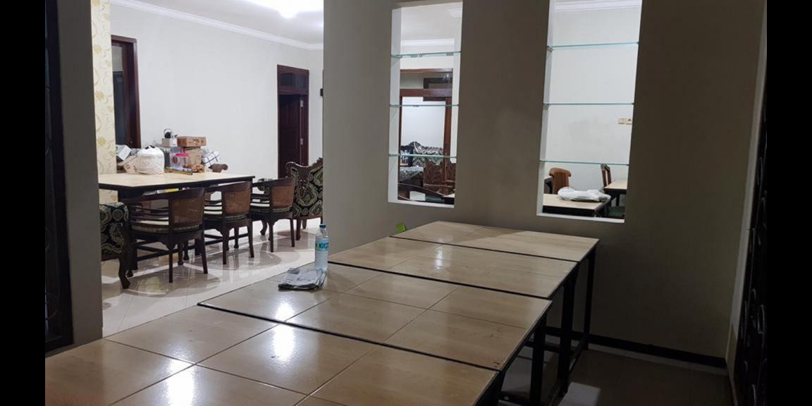 Jual Rumah Kost Medokan Asri Barat Dekat Kampus UPN Jual Rumah Kost Medokan Asri Barat Dekat Kampus UPN