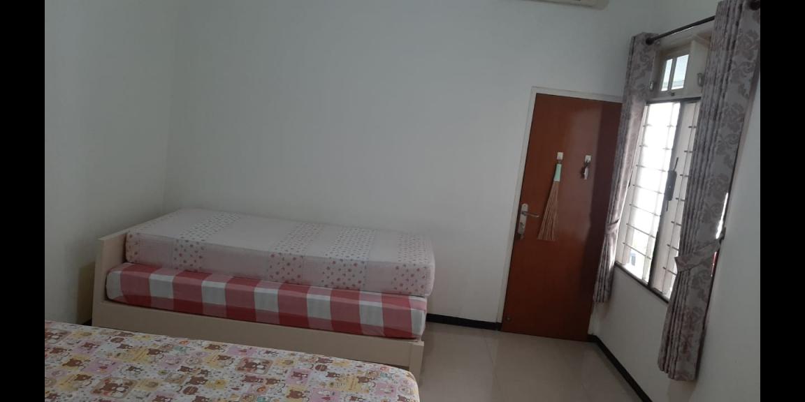 Rumah Bagus Siap Huni Kawasan Gayungsari Surabaya Rumah Bagus Siap Huni Kawasan Gayungsari Surabaya