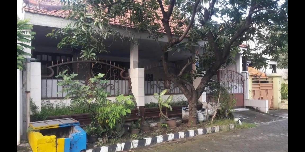 Jual Rumah Siap Huni di Rungkut Asri Timur Kota Surabaya Jual Rumah Siap Huni di Rungkut Asri Timur Kota Surabaya