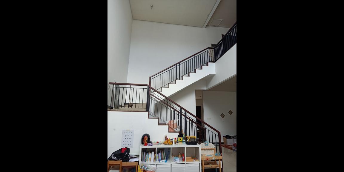 Rumah Mewah Minimalis Strategis di Kertajaya Indah Regency Rumah Mewah Minimalis Strategis di Kertajaya Indah Regency