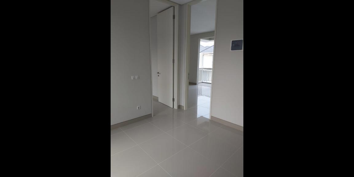 Rumah Bagus Kawasan Green Lake Citraland Dekat Unesa Rumah Bagus Kawasan Green Lake Citraland Dekat Unesa