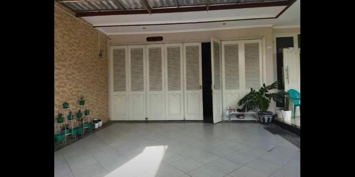 Rumah Mewah Rungkut Asri Daerah Rungkut Surabaya Rumah Mewah Rungkut Asri Daerah Rungkut Surabaya