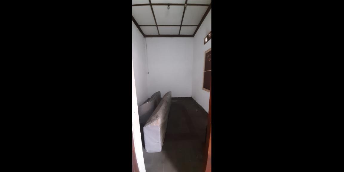 Jual Rumah Sangat Strategis di Jalan Gondosuli Kota Surabaya Jual Rumah Sangat Strategis di Jalan Gondosuli Kota Surabaya