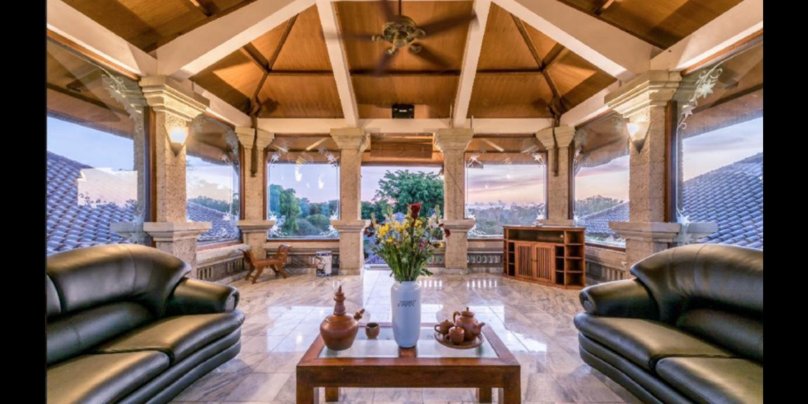 Jual Villa Sangat Mewah di Kawasan Nusa Dua Kuta Selatan Jual Villa Sangat Mewah di Kawasan Nusa Dua Kuta Selatan