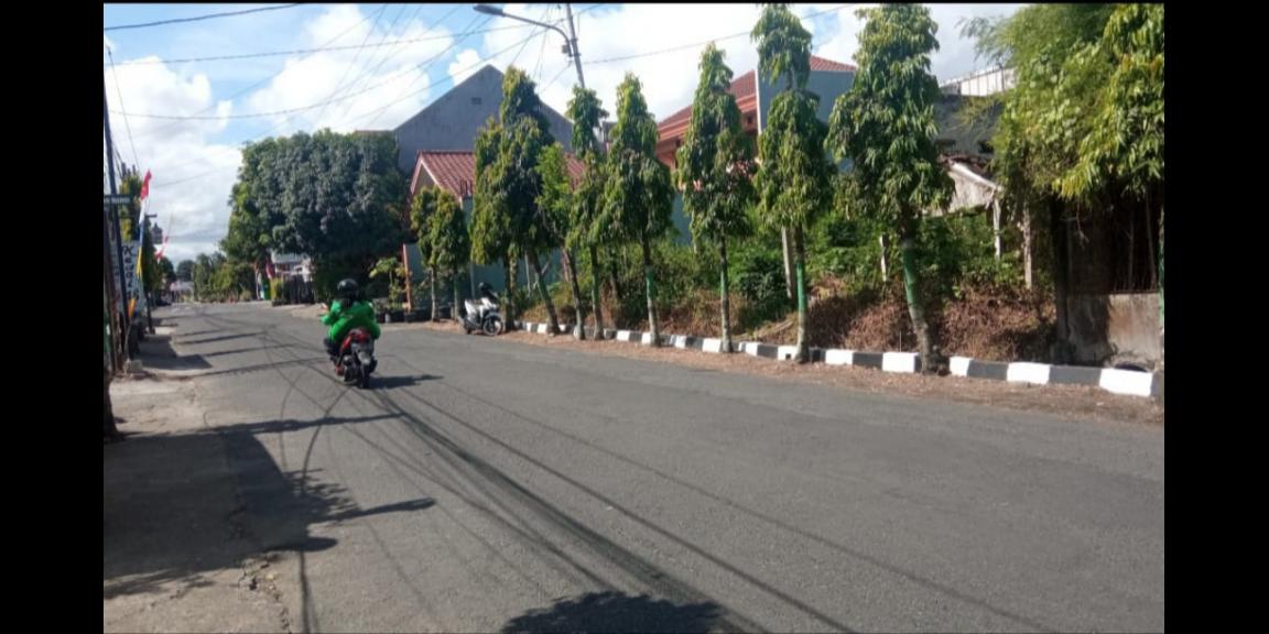 TANAH PINGGIR JALAN BENER SAMPING SMAN 2 KOTA JOGJA TIMUR MiROTA GODEAN SLEMAN TANAH PINGGIR JALAN BENER SAMPING SMAN 2 KOTA JOGJA TIMUR MiROTA GODEAN SLEMAN