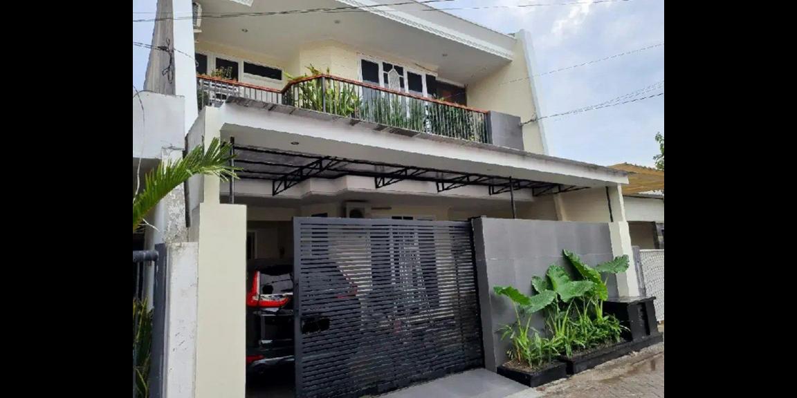 Rumah Mewah Pucang di Jalan Ngagel Timur Surabaya Rumah Mewah Pucang di Jalan Ngagel Timur Surabaya