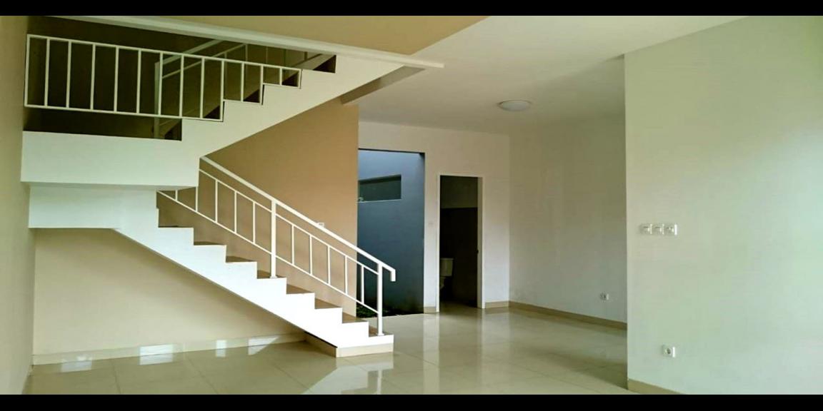 RUMAH MINIMALIS DUA LANTAI DI ARCAMANIK BANDUNG RUMAH MINIMALIS DUA LANTAI DI ARCAMANIK BANDUNG