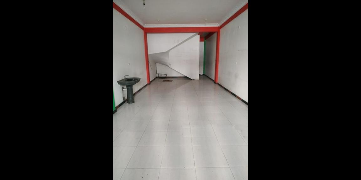 Ruko Lokasi Sangat Strategis di Komplek Ruko Sentral Jenggolo Ruko Lokasi Sangat Strategis di Komplek Ruko Sentral Jenggolo