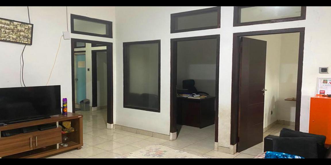 RUMAH AMERICAN CLASSIC DI ARCAMANIK BANDUNG RUMAH AMERICAN CLASSIC DI ARCAMANIK BANDUNG