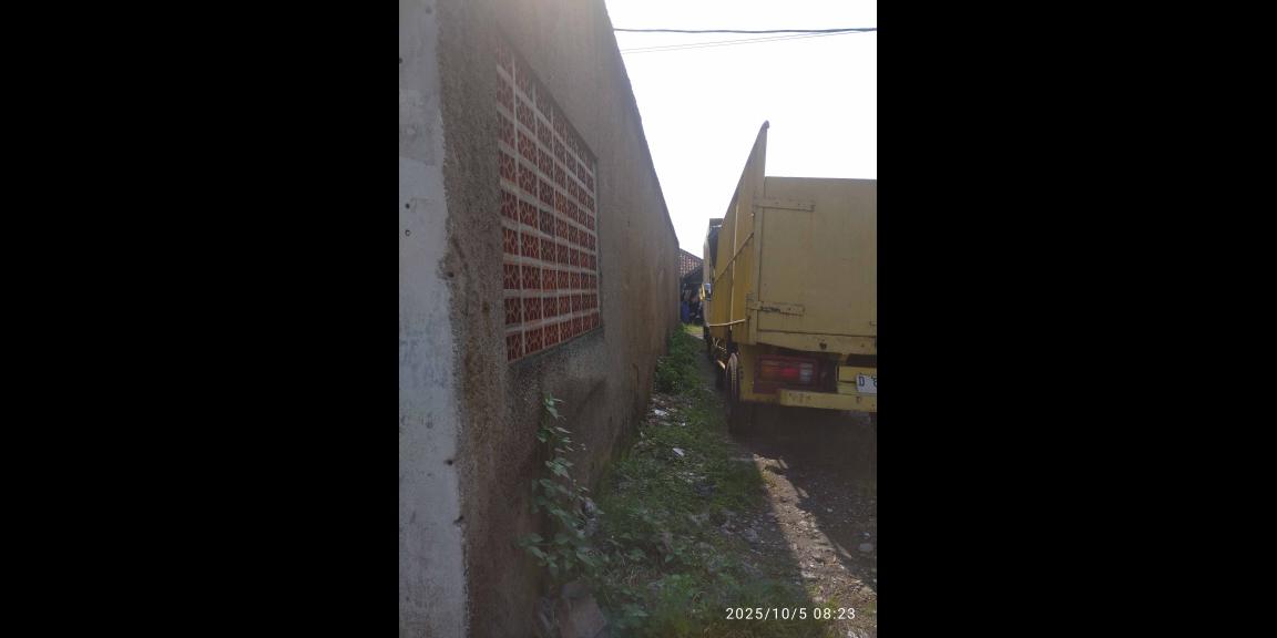 DIJUAL RUMAH SEMI USAHA – LOKASI STRATEGIS area Bandung DEPAN PABRIK! DIJUAL RUMAH SEMI USAHA – LOKASI STRATEGIS area Bandung DEPAN PABRIK!