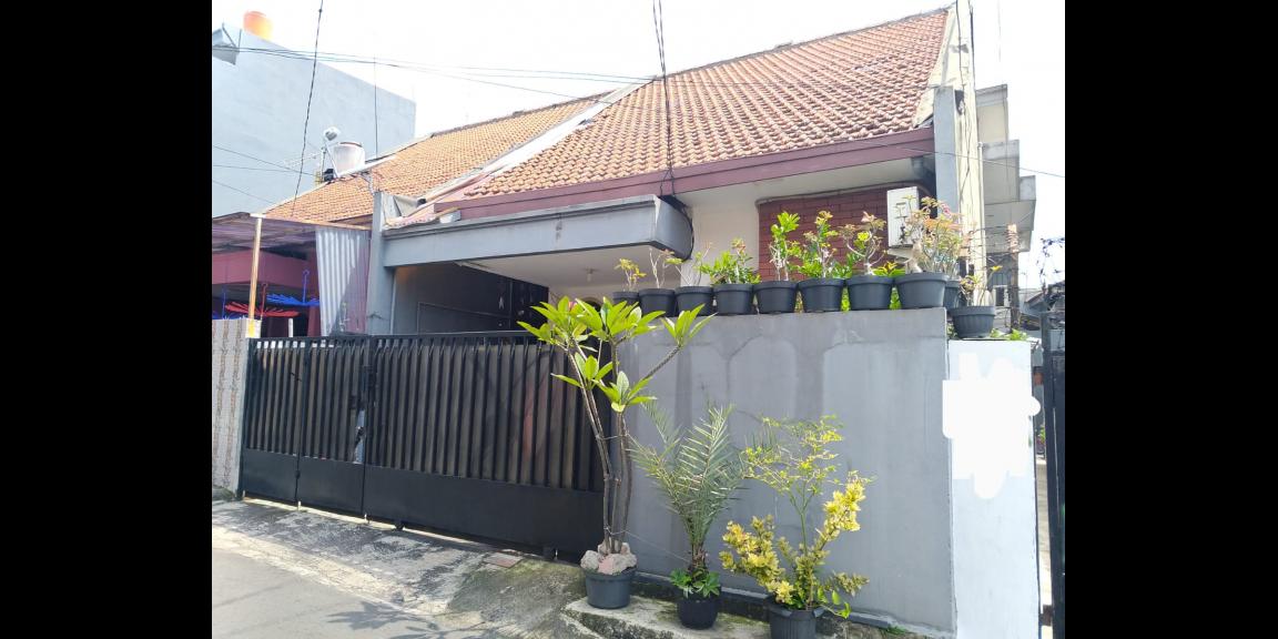 Rumah Murah 2 lantai di Kebayoran Baru Jakarta Selatan Rumah Murah 2 lantai di Kebayoran Baru Jakarta Selatan