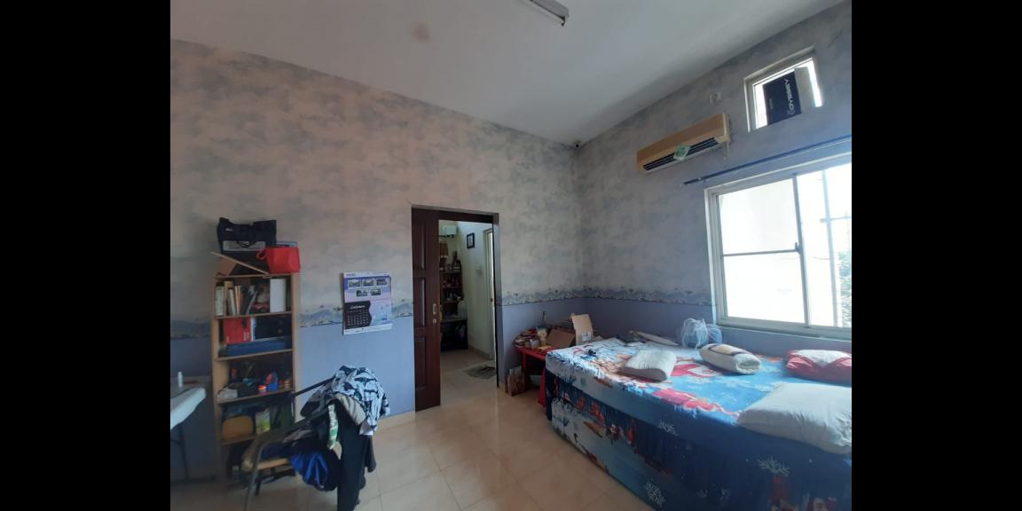 Jual Rumah Mewah di Jalan Barata Jaya Kota Surabaya Jual Rumah Mewah di Jalan Barata Jaya Kota Surabaya