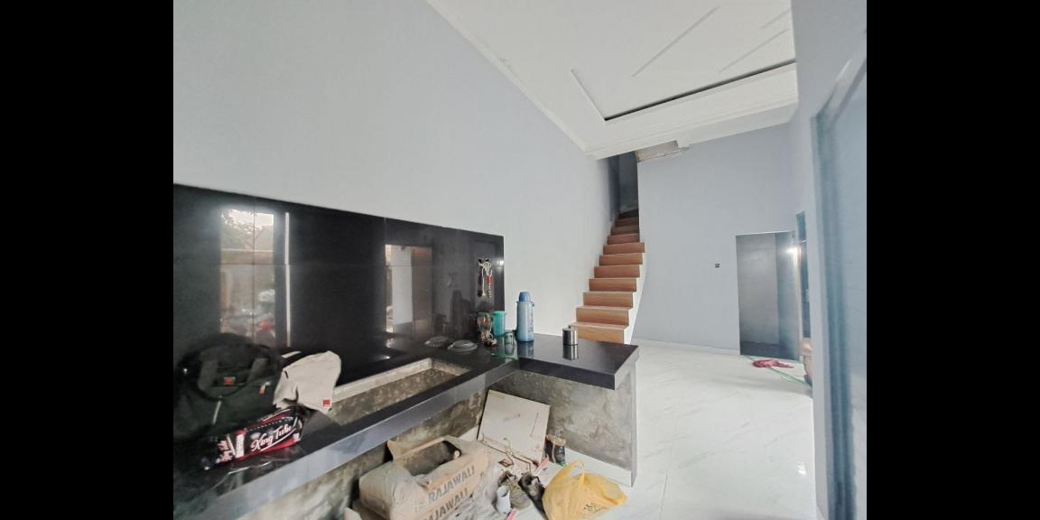 Rumah model Scandinavian Pinggir Jalan Raya Cilodong Depok Rumah model Scandinavian Pinggir Jalan Raya Cilodong Depok