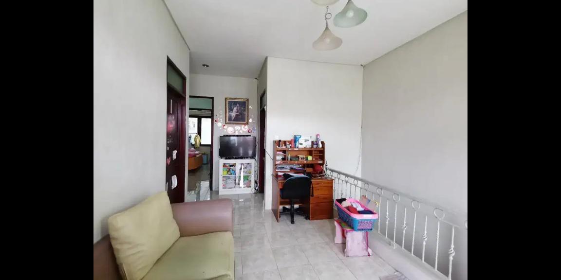 Jual Rumah 2 Lantai Taman Pondok Indah SHM Daerah Wiyung Jual Rumah 2 Lantai Taman Pondok Indah SHM Daerah Wiyung