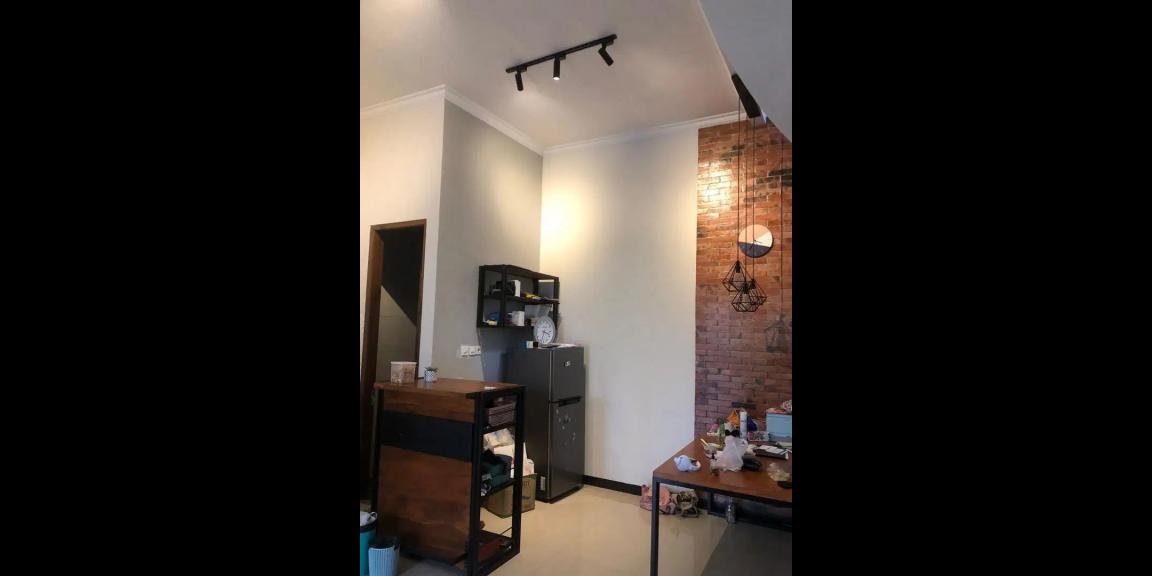 Jual Rumah Mewah di Wisma Kedung Asem Indah Surabaya Jual Rumah Mewah di Wisma Kedung Asem Indah Surabaya