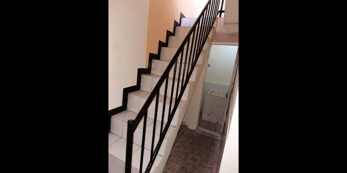 Rumah Rungkut Mapan Tengah SHM di Kota Surabaya Siap Huni Rumah Rungkut Mapan Tengah SHM di Kota Surabaya Siap Huni