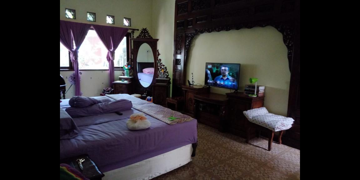 Rumah Mewah Bagus di Daerah Ketintang Timur Surabaya Rumah Mewah Bagus di Daerah Ketintang Timur Surabaya