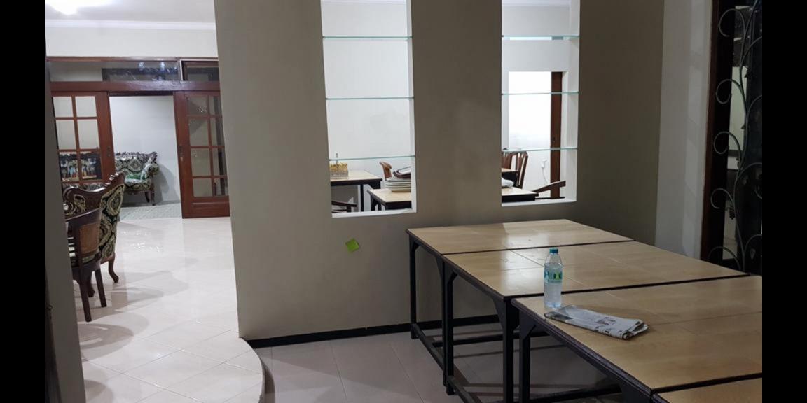 Jual Rumah Kost Medokan Asri Barat Dekat Kampus UPN Jual Rumah Kost Medokan Asri Barat Dekat Kampus UPN