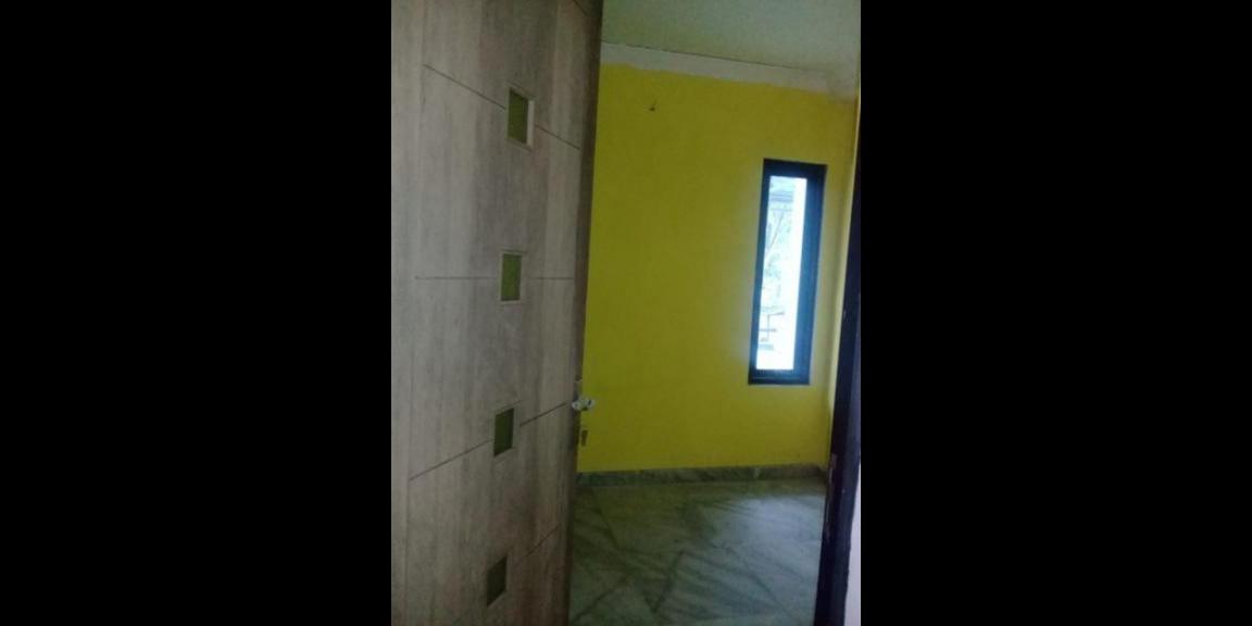 Jual Rumah Kosong Bagus di Komplek Taman Puspa Raya Jual Rumah Kosong Bagus di Komplek Taman Puspa Raya