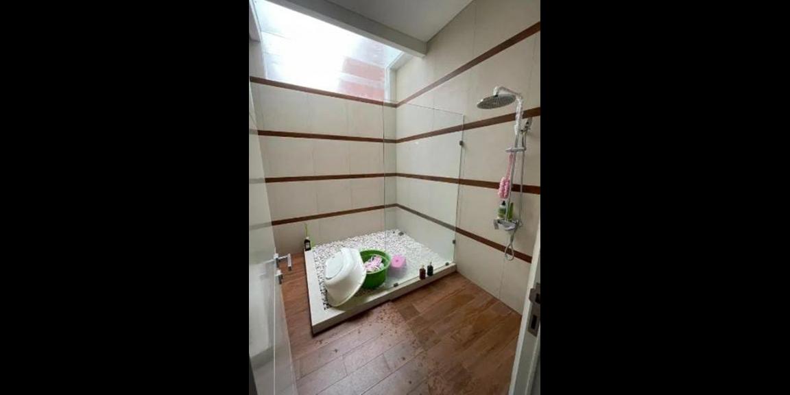 Jual Rumah Mewah di Perumahan Kebonsari Evelka Graha Mas Jual Rumah Mewah di Perumahan Kebonsari Evelka Graha Mas